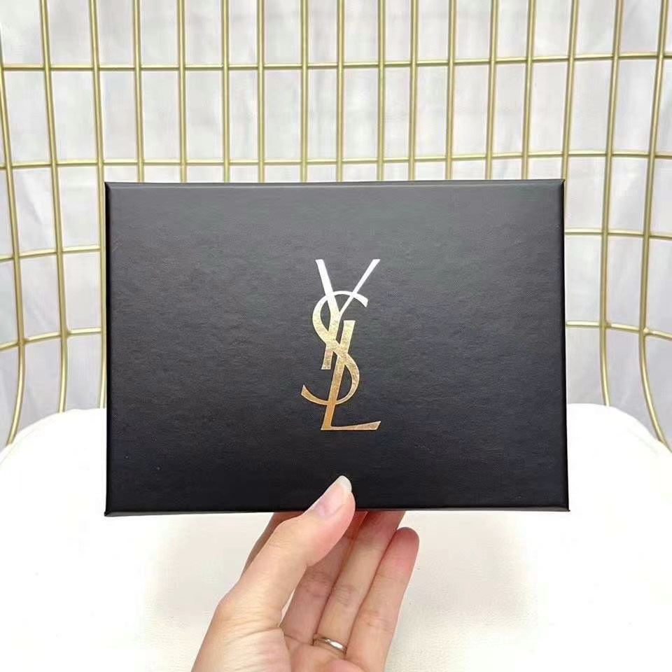 Saint Laurent perfume